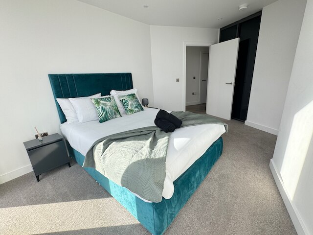 マンチェスター オアシス - モダン 3 ベッドルーム アパートメント