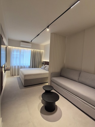 シェイプ スイーツ アテネ