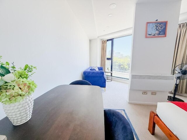 ハート オブ AKL モダン スタジオ プール ジム サウナ