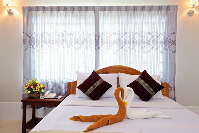 ダムナック リバーサイド ヴィラ