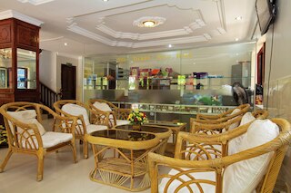 ダムナック リバーサイド ヴィラ