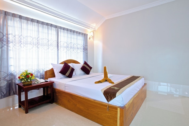 ダムナック リバーサイド ヴィラ