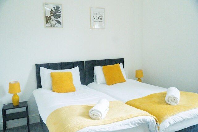 コージー マンチェスター リトリート ウィズ 2 ベッドルームズ