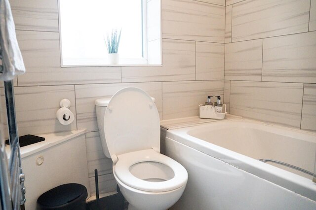 コージー マンチェスター リトリート ウィズ 2 ベッドルームズ