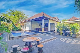 コレクション O バリ ニア ケドンガナン ビーチ フォーマリー ニュー アスタ グラハ ホームステイ