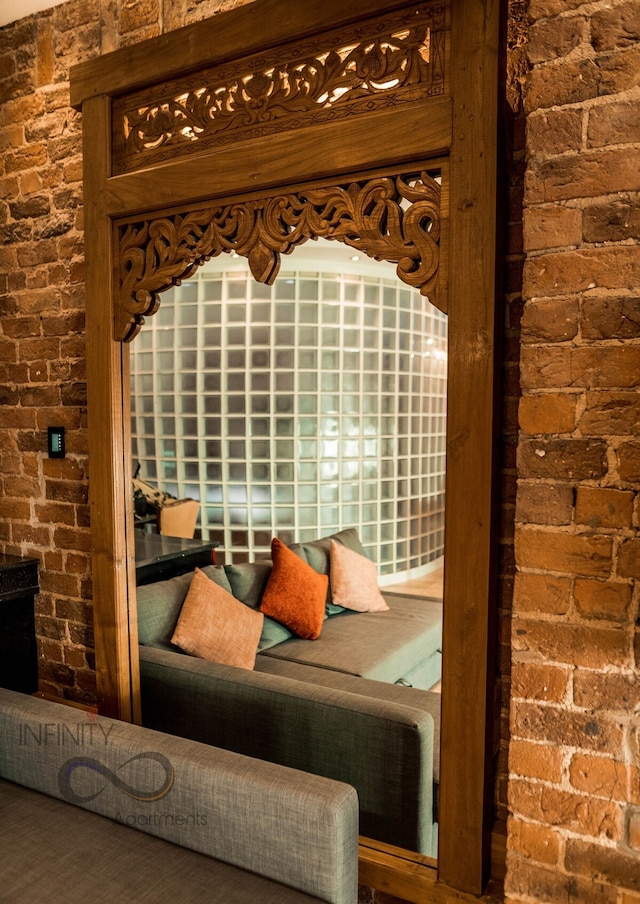 ザ フェイマス フロア スリープス 26 アンド グループ アクセス スリープス 30