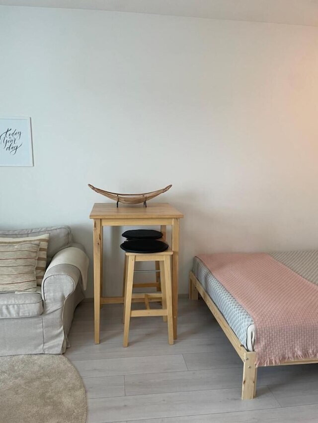 チャーミング 1ベッドルーム アパートメント イン タンペレ ウィズ ファイヤープレース