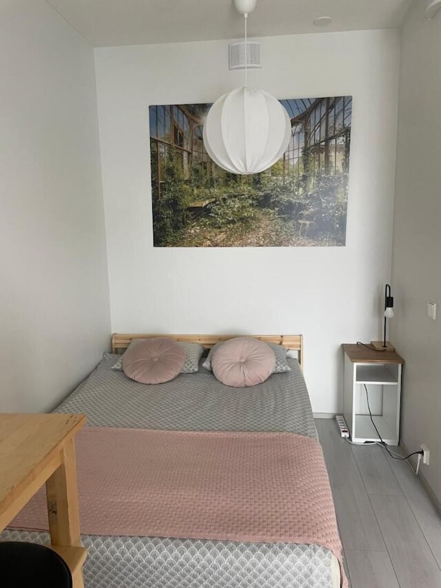 チャーミング 1ベッドルーム アパートメント イン タンペレ ウィズ ファイヤープレース