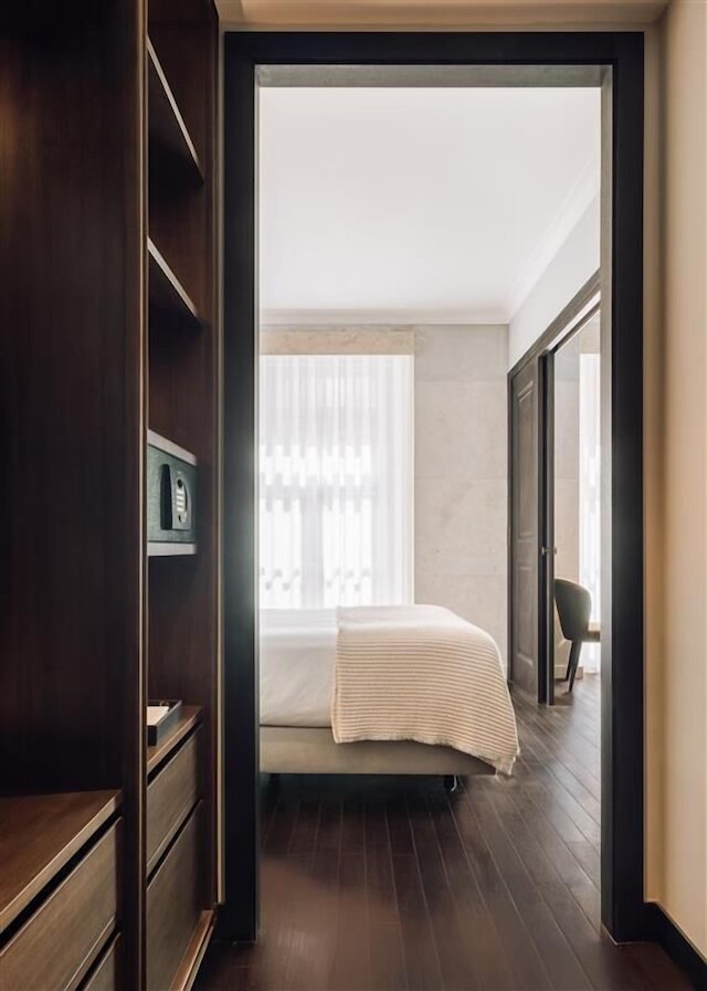 ミシック サナ ダウンタウン スイーツ - ニュー オープニング