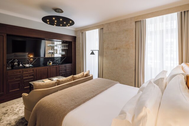 ミシック サナ ダウンタウン スイーツ - ニュー オープニング