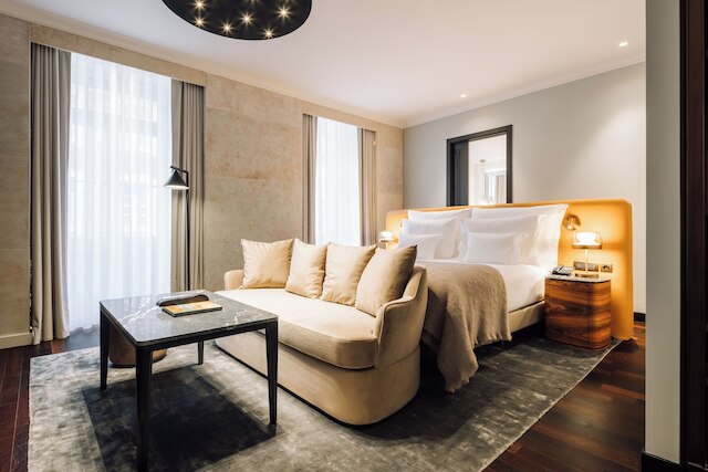 ミシック サナ ダウンタウン スイーツ - ニュー オープニング