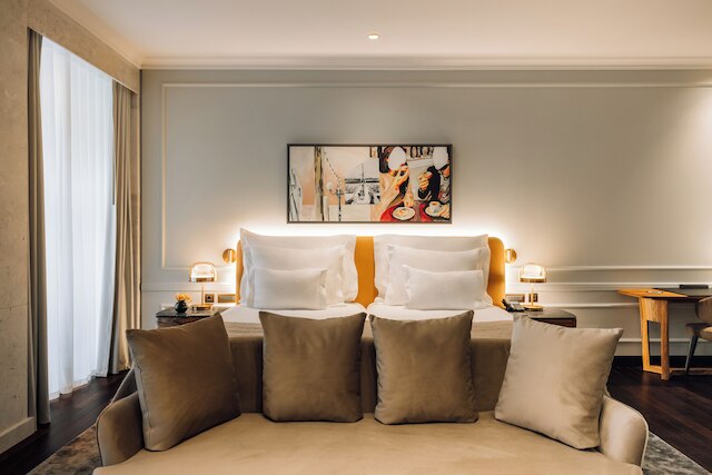 ミシック サナ ダウンタウン スイーツ - ニュー オープニング