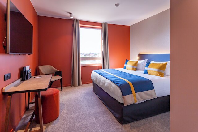 ホテル パノラマ 360 ブールグ アン ブレス