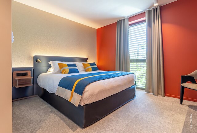 ホテル パノラマ 360 ブールグ アン ブレス