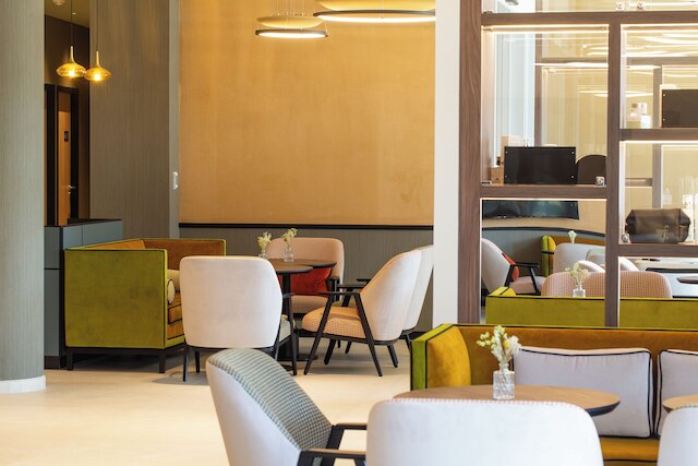 ホテル パノラマ 360 ブールグ アン ブレス