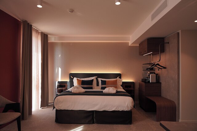 ホテル パノラマ 360 ブールグ アン ブレス