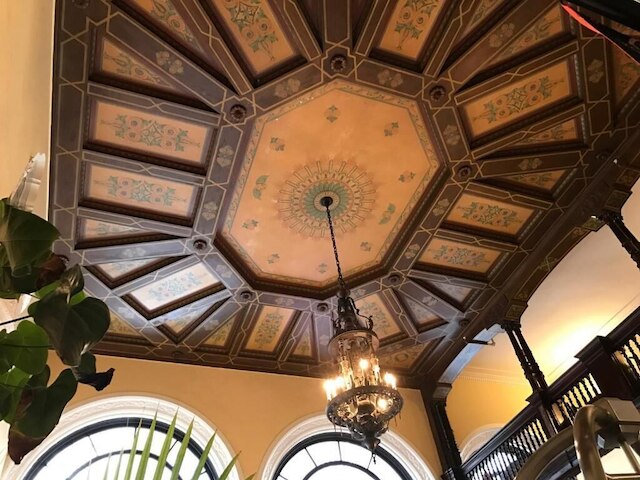 メイフラワー ホテル