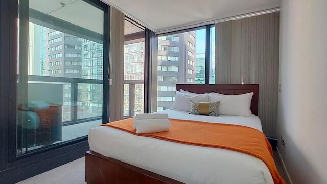 ニア スカイタワー コージー 1ベッドルーム アパートメント クローズ トゥ ポート