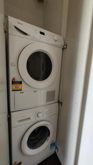 ニア スカイタワー コージー 1ベッドルーム アパートメント クローズ トゥ ポート