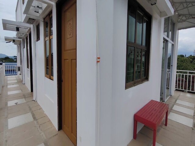 コニー プレイス イン リゾート & レストラン