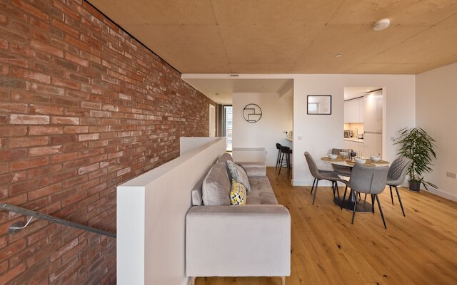 エレガンス イン ノーザン クォーター