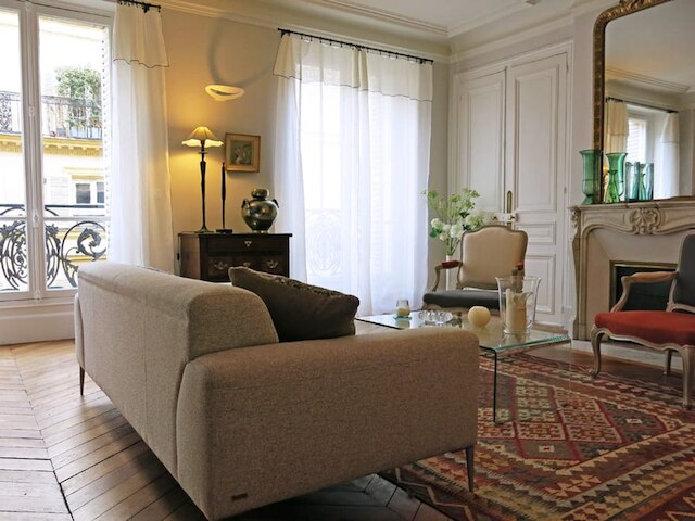 ル ボン マルシェ シェルシュ ミディ Citycosy