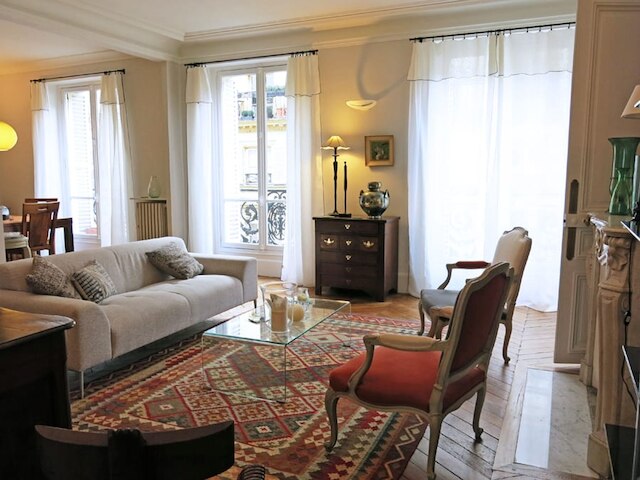 ル ボン マルシェ シェルシュ ミディ Citycosy