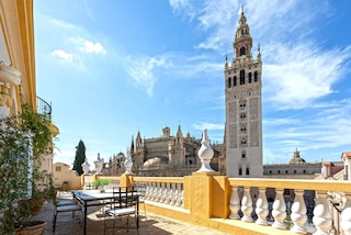 ユニーク ペントハウス ヒラルダ ビューズ. ビルヘン デ ロス レイエス