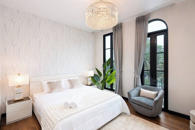 スタイリッシュ 7 ベッズ プールハウス ウィズ シネマ & リフト - 2 ミン トゥ BTS