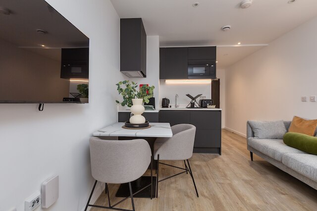 シック スタジオ フラット イン ニュー クロス