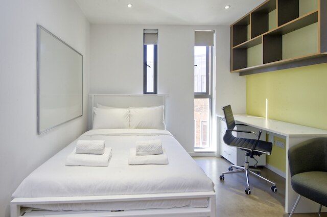 モダン スチューデント スタジオ イン ロンドン