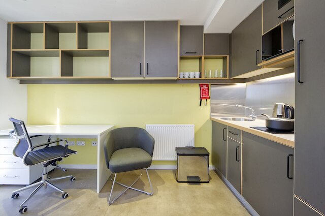 オールインクルーシブ スチューデント リビング イン ウェスト ロンドン