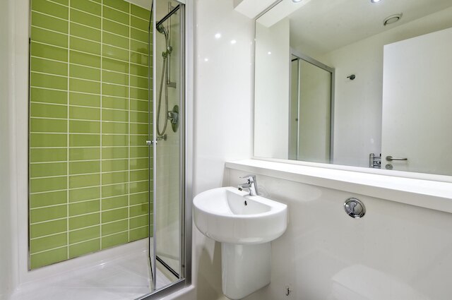 プラクティカル スチューデント スタジオ イン ライブリー ハマースミス