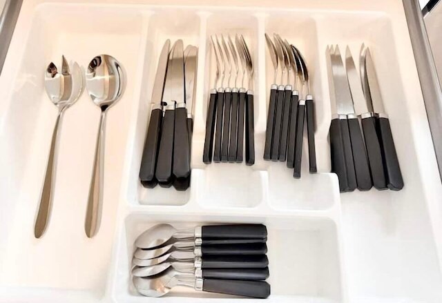 ラグジュアリー リビング イン ア ニュー テラス ハウス