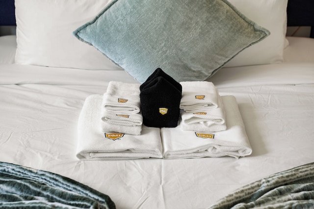 スタニング 2 ベッドルーム オーシャン マウンテン サンセット ビュー