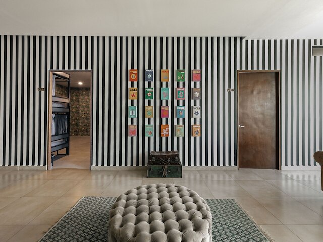 ローベッド ミックスド シェアード ルーム