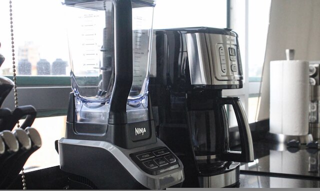 ザ トロピカル ネスト ウィメンズ シェアード ホステル ルーム トップベッド 302 3A