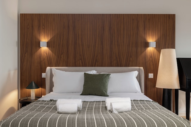 アルベルティナ カルロス アルベルト by アスパシオス