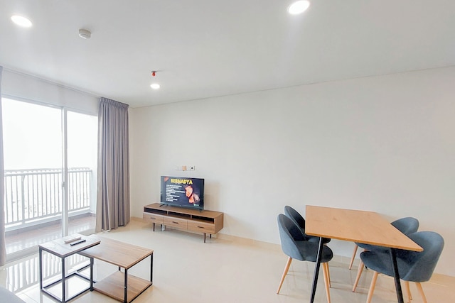 エレガント 2 ベッドルーム アパートメント アット ザ ライズ コンドミニアム メダン