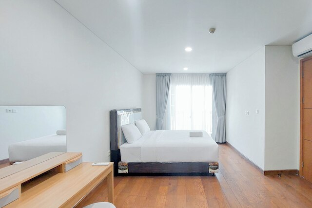 エレガント 2 ベッドルーム アパートメント アット ザ ライズ コンドミニアム メダン