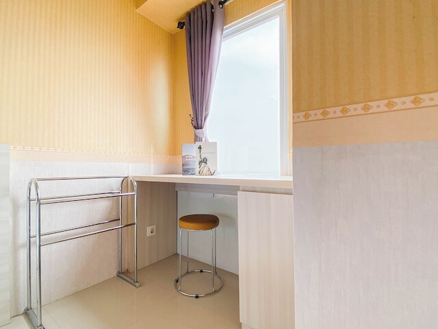 リラクシング スタジオ アット タマンサリ マホガニー カラワン アパートメント