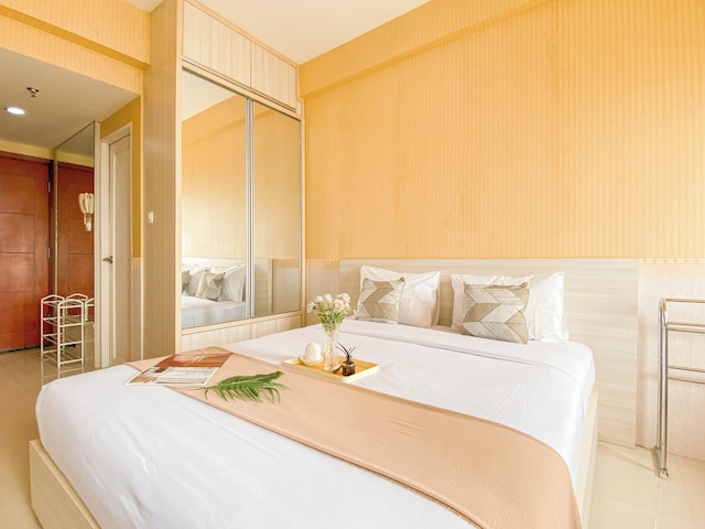 リラクシング スタジオ アット タマンサリ マホガニー カラワン アパートメント