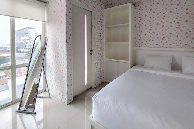 コンフィ アンド ウォーム スタジオ アット ザ スクエア スラバヤ アパートメント