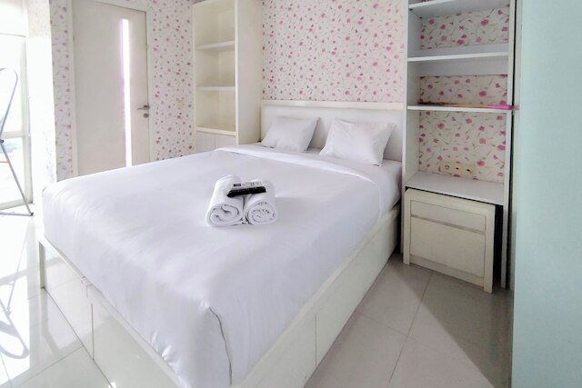 コンフィ アンド ウォーム スタジオ アット ザ スクエア スラバヤ アパートメント