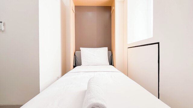 スタニング スタジオ ルーム (ノー キッチン) アット バンダラヤ - タラサ シティ マカッサル アパートメント