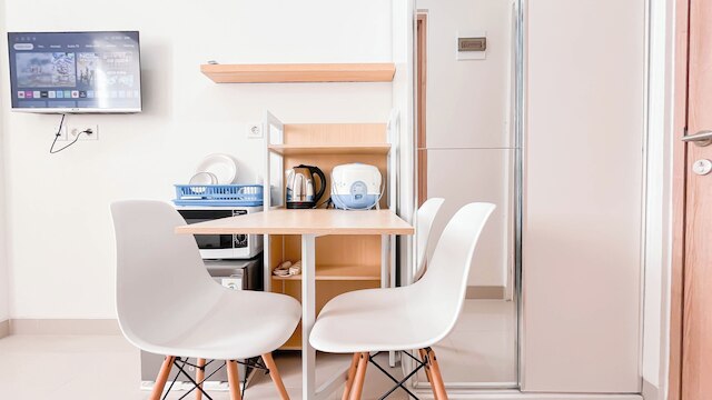 スタニング スタジオ ルーム (ノー キッチン) アット バンダラヤ - タラサ シティ マカッサル アパートメント