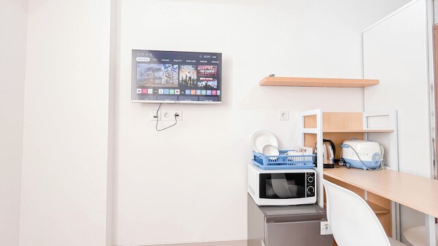 スタニング スタジオ ルーム (ノー キッチン) アット バンダラヤ - タラサ シティ マカッサル アパートメント