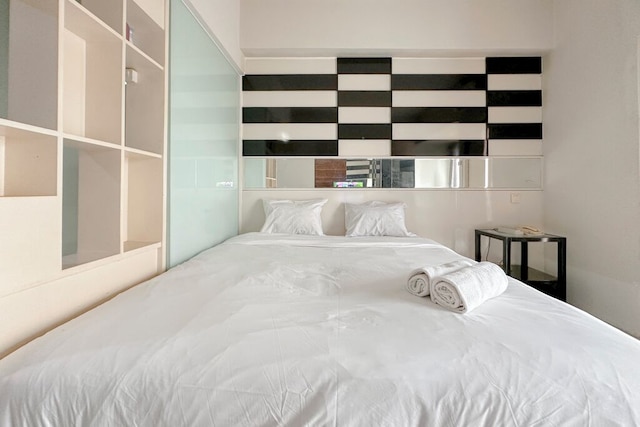 ミニマリスト アンド コージー スタジオ アット ザ スクエア スラバヤ アパートメント