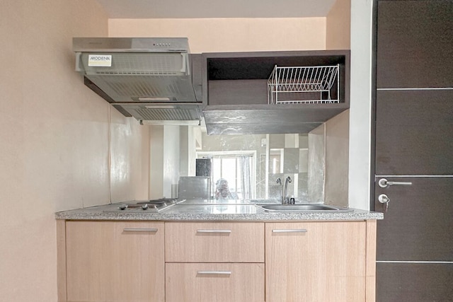 ミニマリスト アンド コージー スタジオ アット ザ スクエア スラバヤ アパートメント