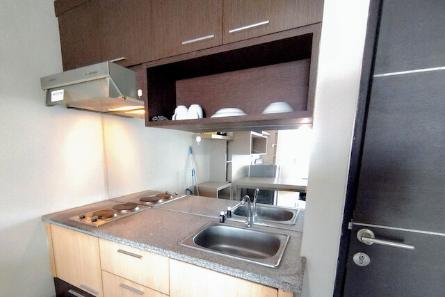 モダン コージー スタジオ アット ザ スクエア スラバヤ アパートメント